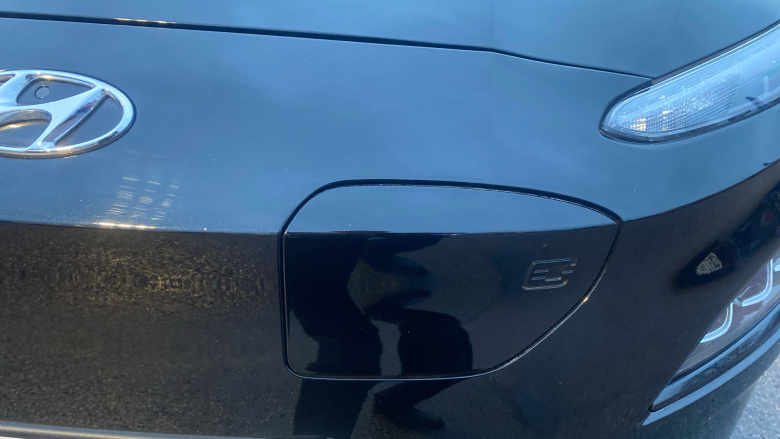 Hyundai KONA 100kW Premium 39kWh 5dr Auto Electric Hatchback